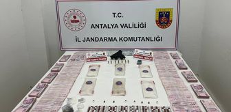 Antalya'da uyuşturucu operasyonunda 2 kişi yakalandı