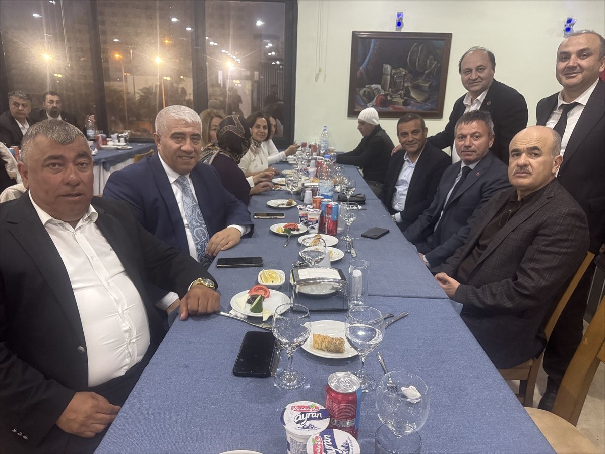 Antalya'daki Çorumlu İş İnsanları iftarda bir araya geldi