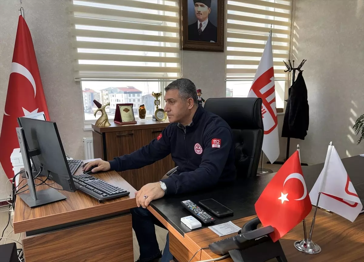 Ardahan 112 Acil Çağrı Merkezi Müdürü Ürker, AA'nın 'Yılın Kareleri' oylamasına katıldı