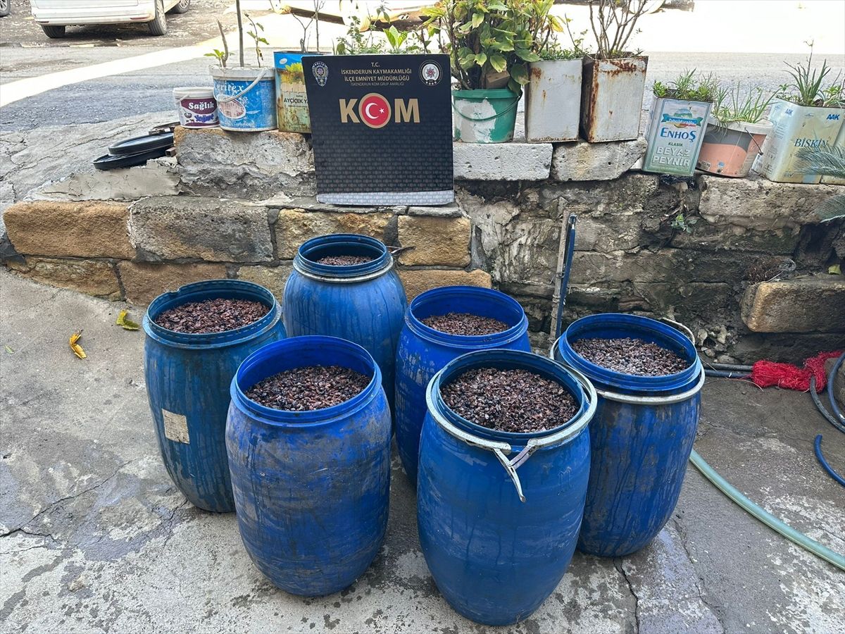 Arsuz ilçesinde 1510 litre sahte içki ele geçirildi