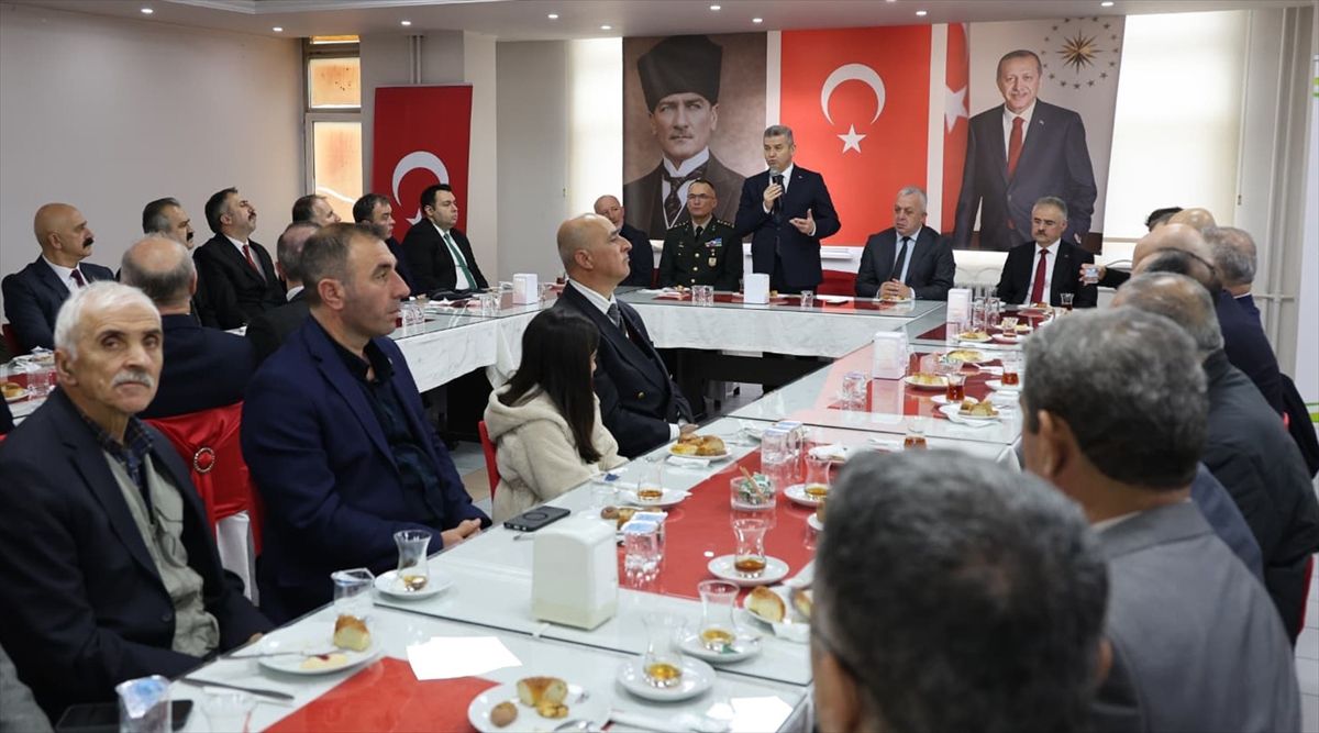 Artvin'de bayramlaşma programı düzenlendi