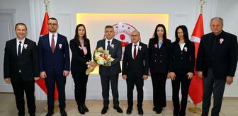 Artvin Defterdarlığı çalışanları Vali Ergün'ü ziyaret etti