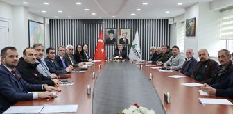 Artvin Valisi Ergün, muhtarlarla bir araya geldi