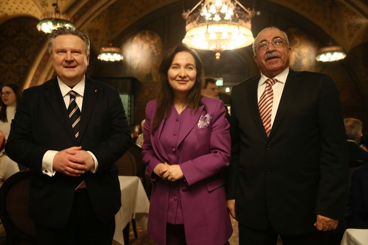 Avusturya'da Viyana Belediyesi iftar programı düzenledi