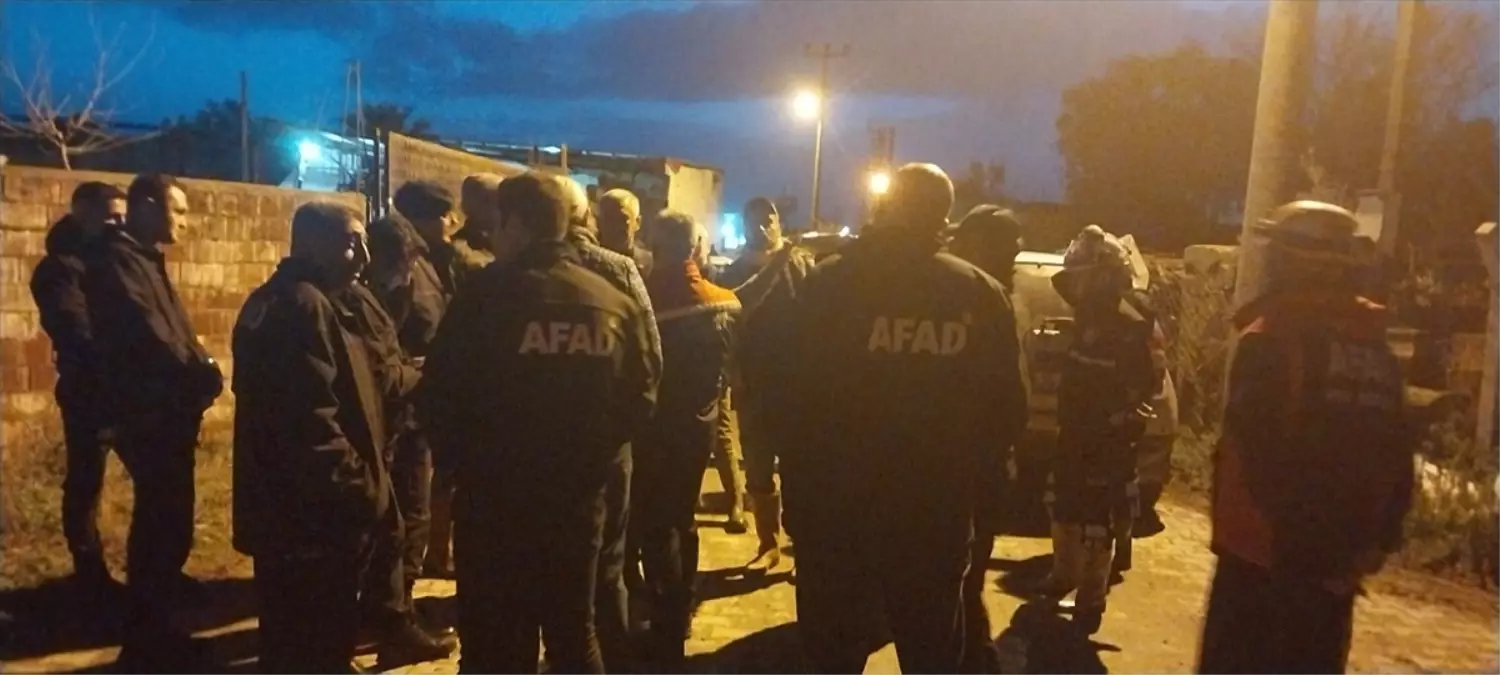 Aydın'da Büyük Menderes Nehri'ndeki taşkın riski nedeniyle 21 ev tedbiren tahliye edildi