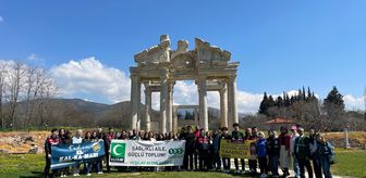Aydın'da Yeşilay gönüllüleri Afrodisias Antik Kenti'ni gezdi