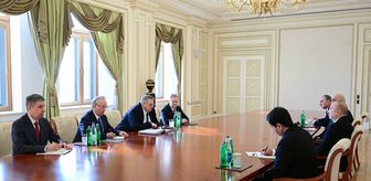 Azerbaycan Cumhurbaşkanı Aliyev, Rusya Başbakan Yardımcısı Overçuk'u kabul etti