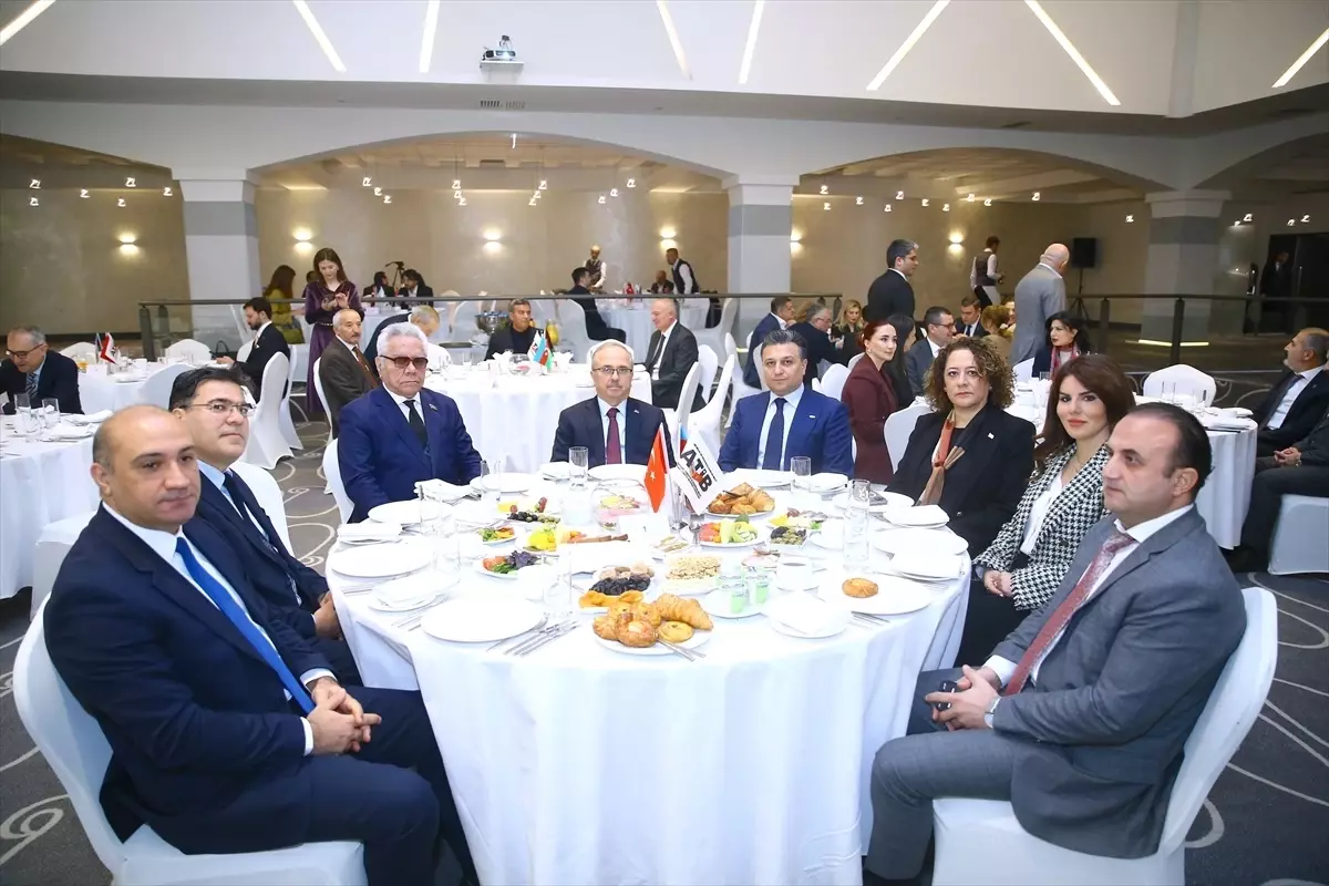 Azerbaycan-Türkiye İşadamları Birliği üyeleri Bakü'de bir araya geldi