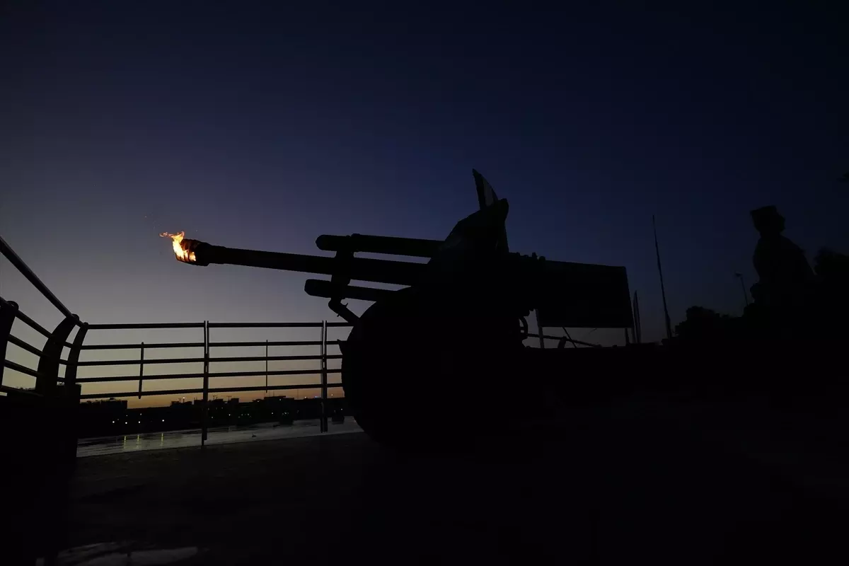 Bağdat'ta Osmanlı mirası 'iftar topu' yıllar sonra yeniden ateşlendi