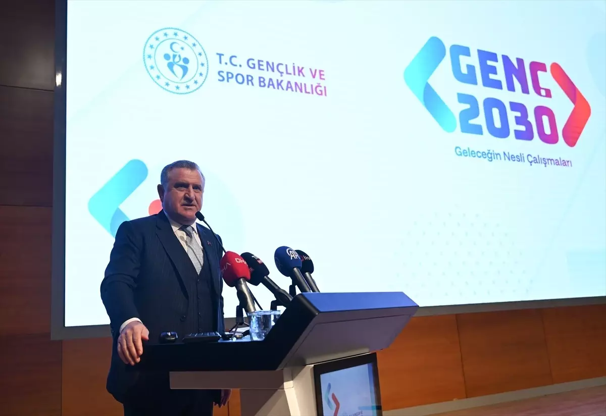 Bakan Bak, "GENÇ2030" projesini tanıttı Açıklaması