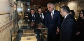 Bakan Ersoy, çalınan 2 İznik çinisinin Türkiye'ye iade edildiğini duyurdu Açıklaması