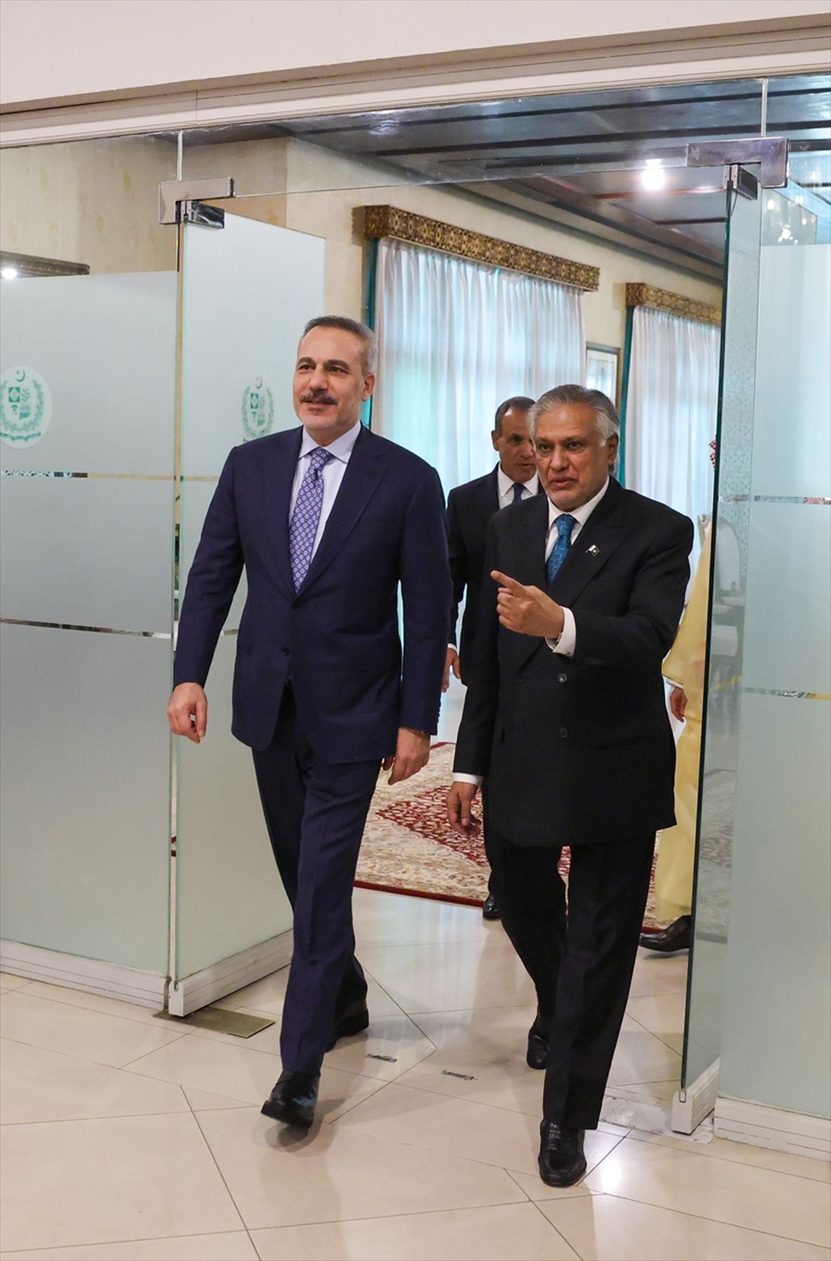 Bakan Fidan, İslamabad'da "Türkiye-Mısır-Pakistan-Suudi Arabistan Dışişleri Bakanları Toplantısı"na katıldı