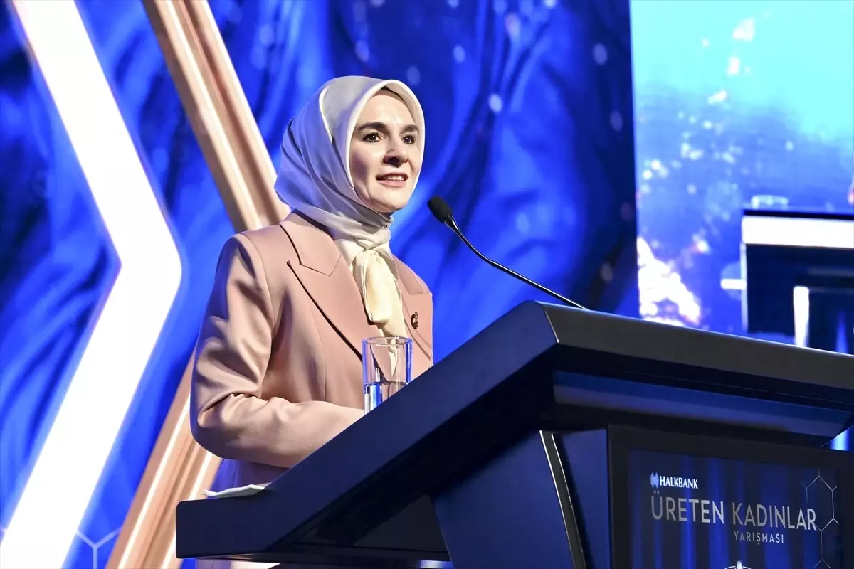 Bakan Göktaş, "Halkbank Üreten Kadınlar Yarışması Ödül Töreni"nde konuştu Açıklaması