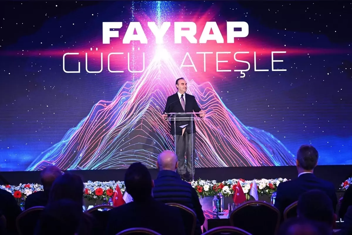 Bakan Kacır, TUSAŞ 2026 Yönetim Zirvesi'ne katıldı