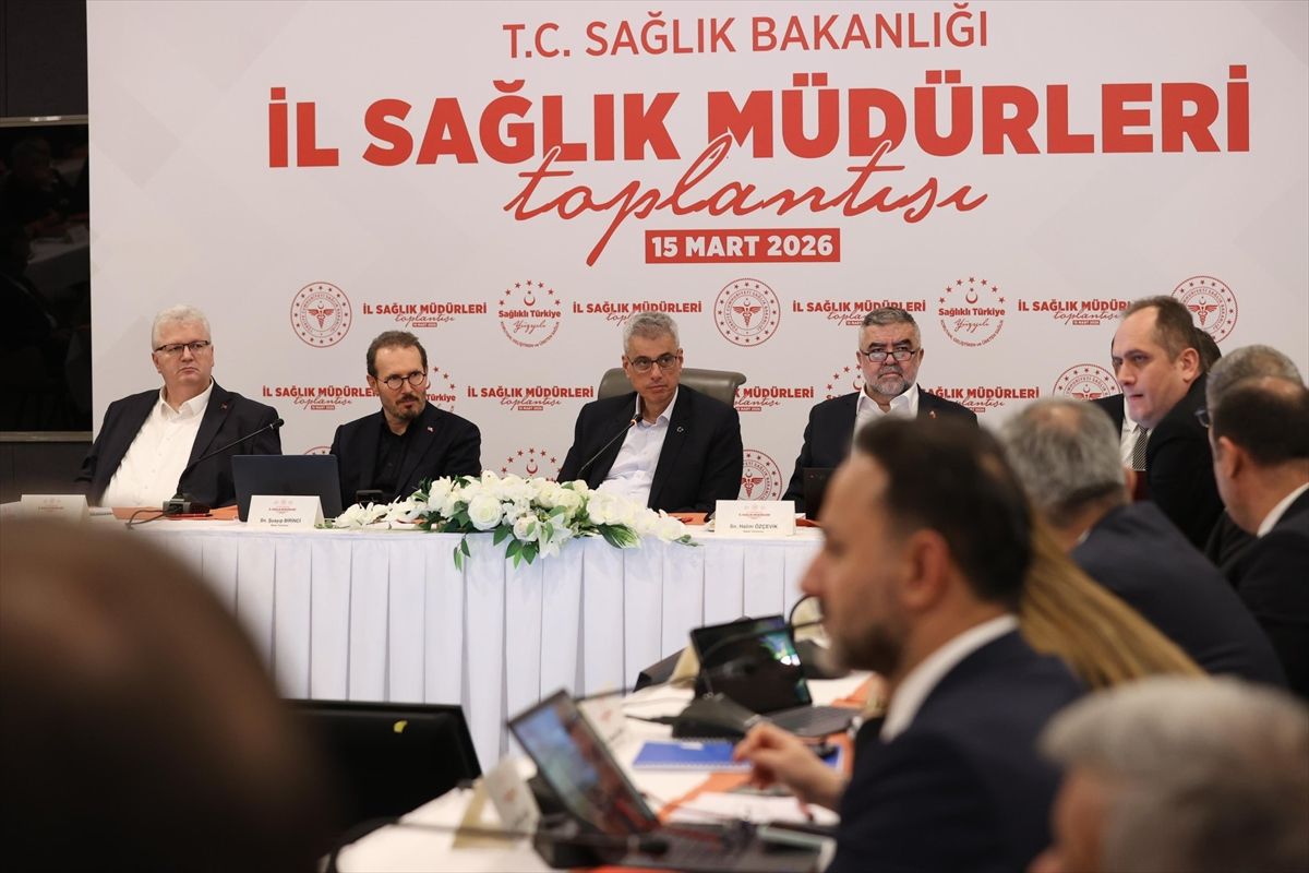 Bakan Memişoğlu, 81 ilin sağlık müdürleriyle bir araya geldi