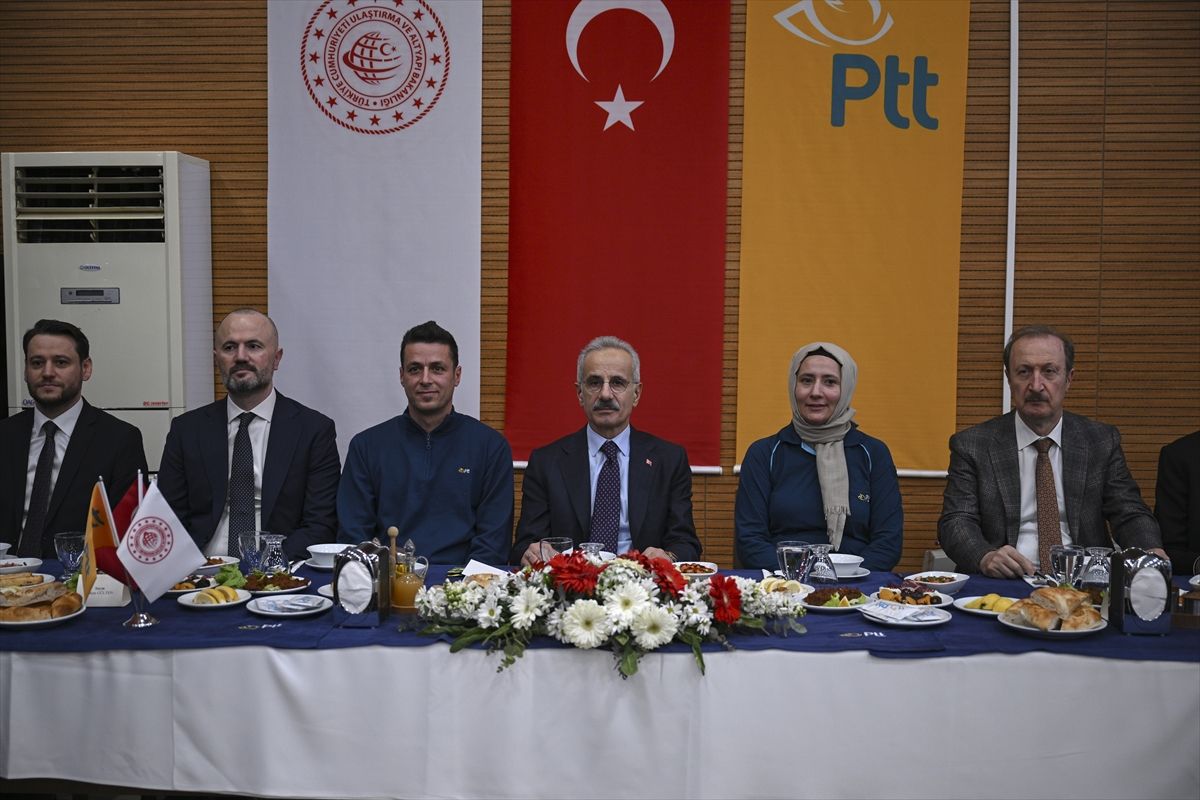Bakan Uraloğlu, PTT'nin iftar programında konuştu Açıklaması