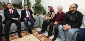 Bakanlar Tekin ve Çiftçi, öldürülen öğretmenin Konya'daki ailesine taziye ziyaretinde bulundu
