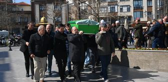 Balıkesir'de 50 yıllık türbedar Yener Arhun son yolculuğuna uğurlandı