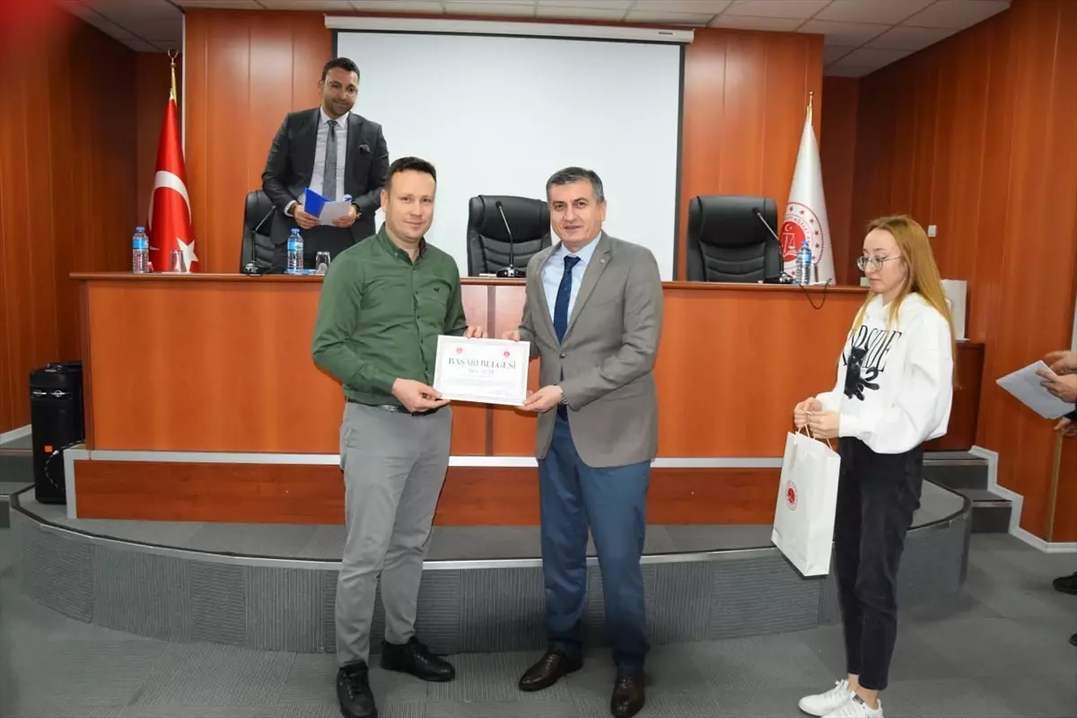 Uzlaştırmacılara Başarı Belgeleri Verildi