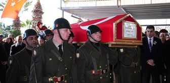 Balıkesir'de F-16 uçağının kaza kırıma uğraması sonucu şehit olan pilot İzmir'de defnedildi