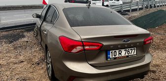 Balıkesir'de otomobille hafif ticari aracın çarpıştığı kazada 1 kişi yaralandı