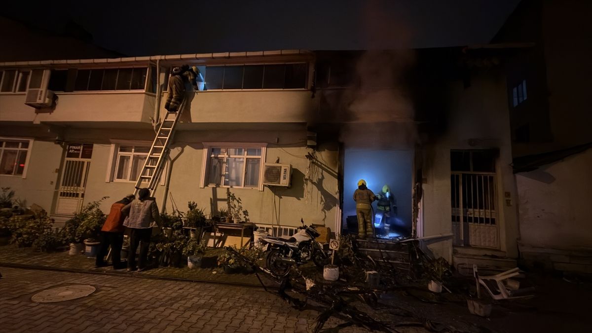 Balıkesir'de pansiyonda çıkan yangın söndürüldü