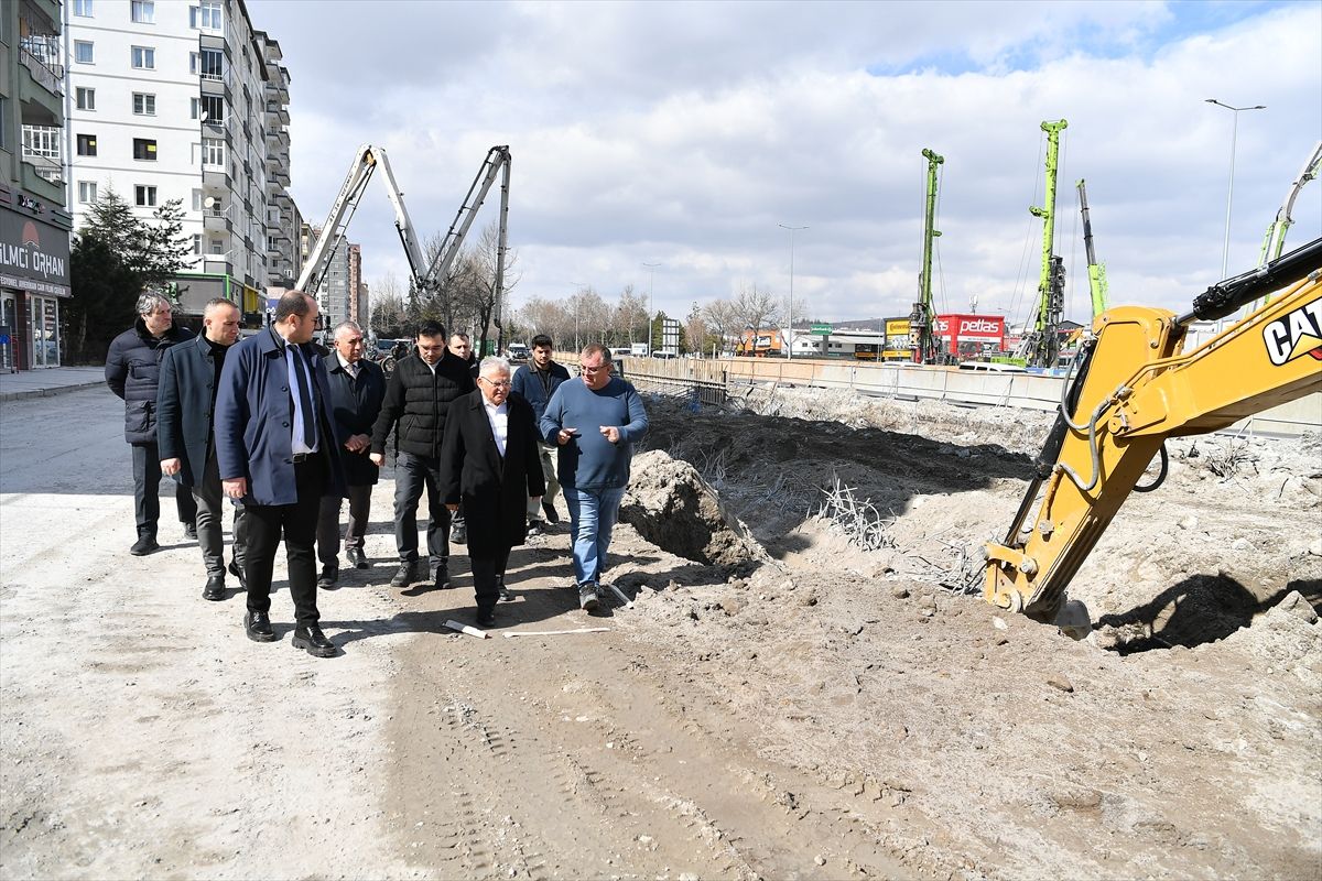 Başkan Büyükkılıç, DSİ-Yeni Sanayi Katlı Kavşak Projesi'ni inceledi