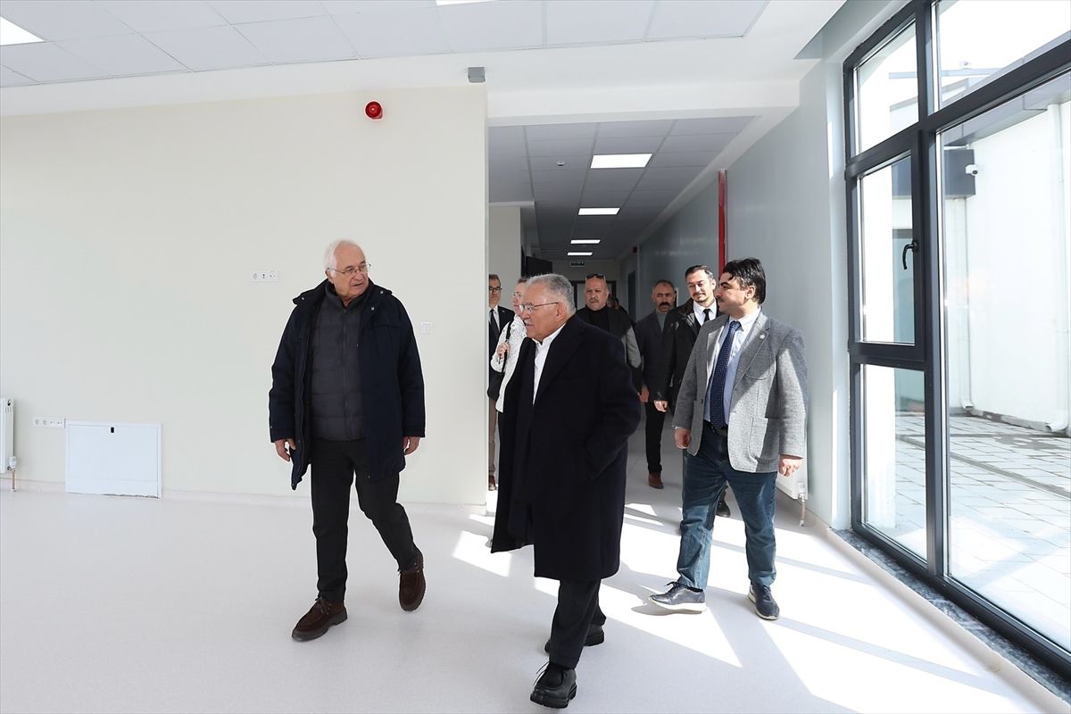 Başkan Büyükkılıç ve Türkiye Alzheimer Derneğinden Gündüz Yaşam Merkezi'ne ziyaret