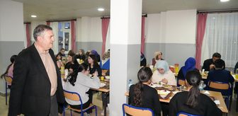 Başkan Demirbaş, öğrencilerle iftar yaptı
