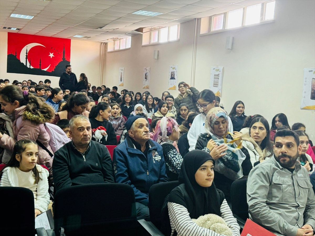 Baskil'de "Cami ve Hayat" semineri düzenlendi