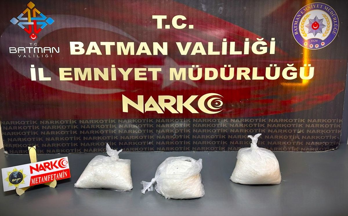 Batman'da yolcu otobüsünde 3 kilo 220 gram metamfetamin ele geçirildi