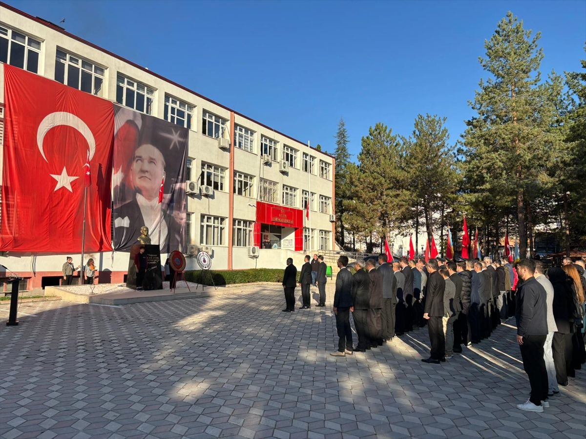 Bayat'ta 18 Mart Şehitleri Anma Günü ve Çanakkale Deniz Zaferi'nin 111. yıl dönümü kutlandı