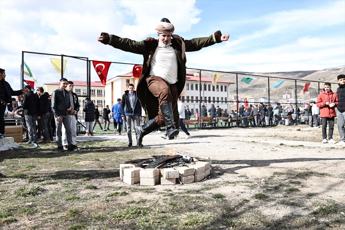 Bayburt'ta Nevruz Bayramı kutlandı