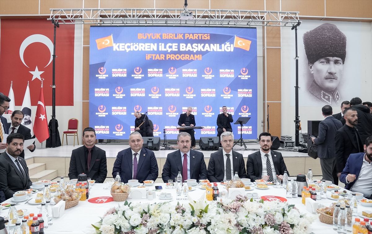 BBP Genel Başkanı Destici, partisinin iftar programına konuştu Açıklaması