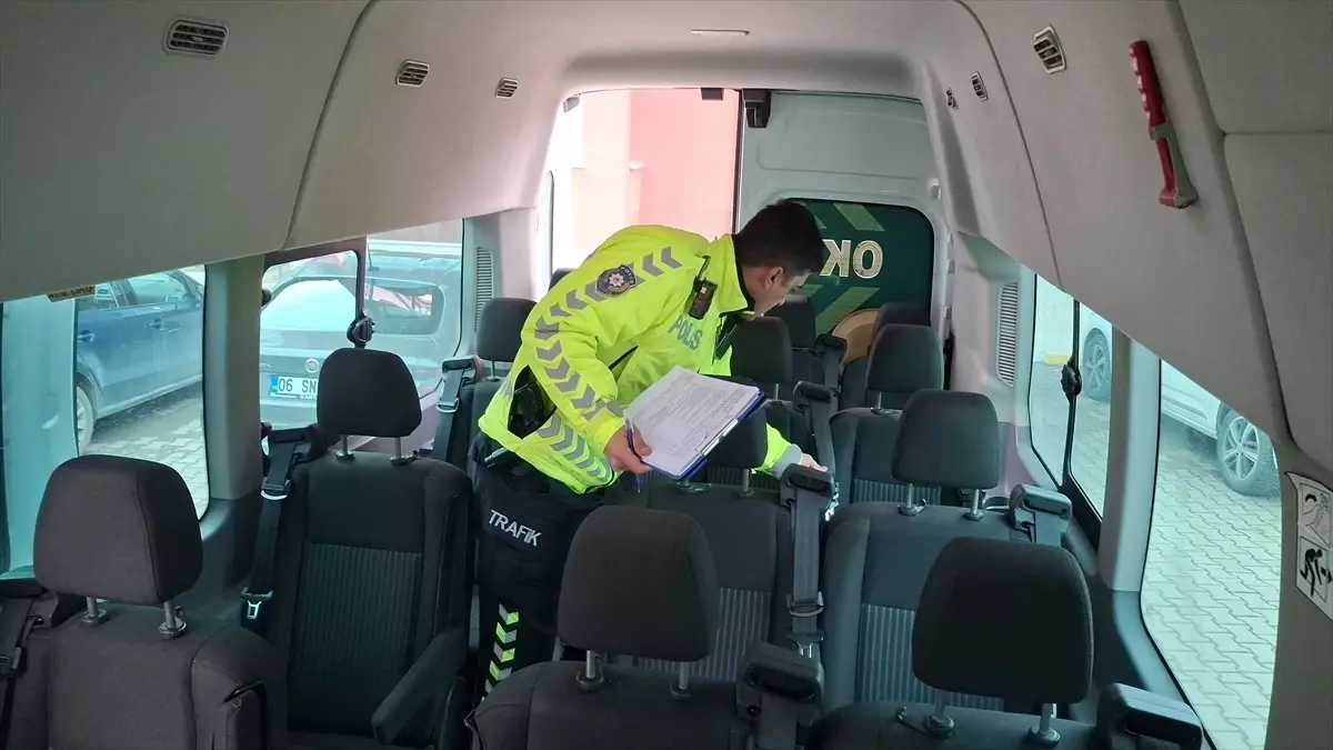 Beypazarı'nda öğrenci servisleri denetlendi