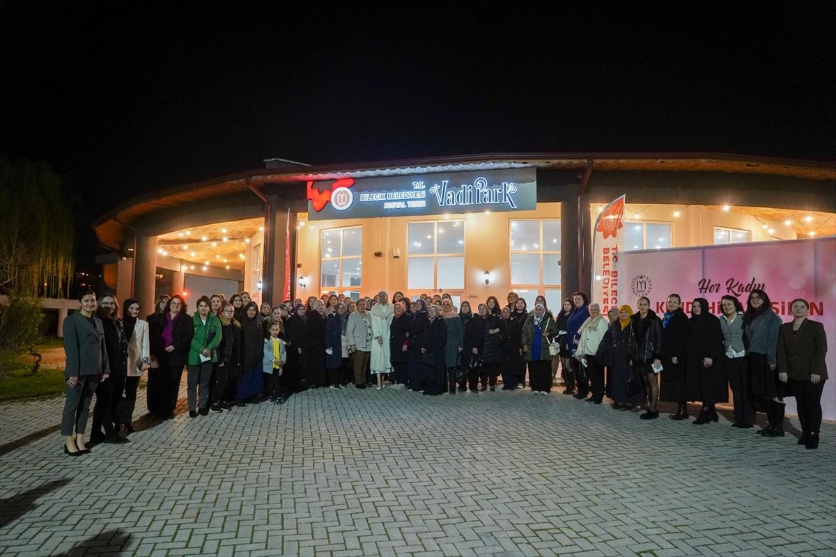 Bilecik Belediye Başkanı Subaşı, çalışan kadınlarla iftarda buluştu