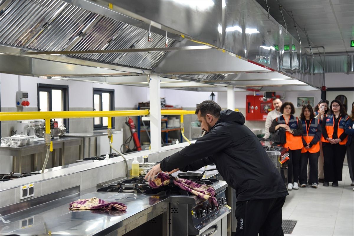 Bilecik Şeyh Edebali Üniversitesi'nde yangın ve tahliye tatbikatı düzenlendi
