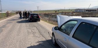 Bilecik'te 2 otomobilin çarptığı kazada 2 kişi yaralandı