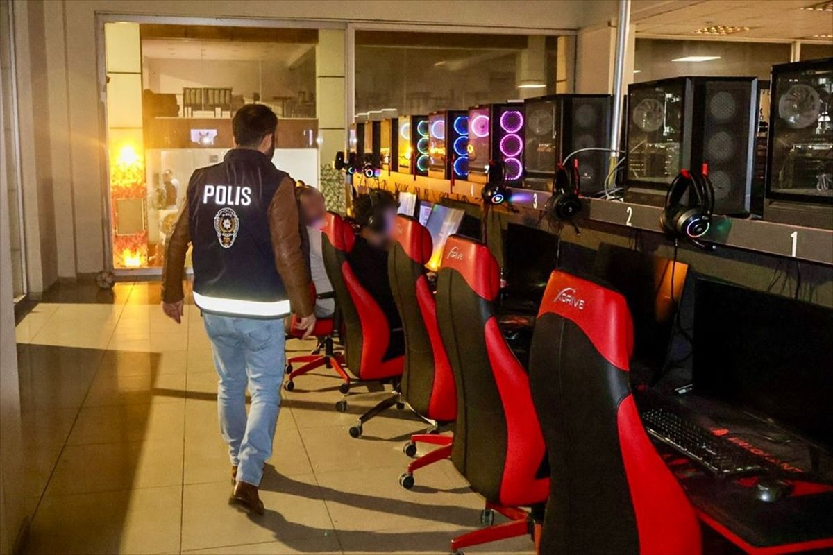 Bilecik'te jandarma ve polis ekipleri huzur uygulaması gerçekleştirdi