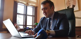 Bilecik Valisi Sözer, AA'nın 'Yılın Kareleri' oylamasına katıldı