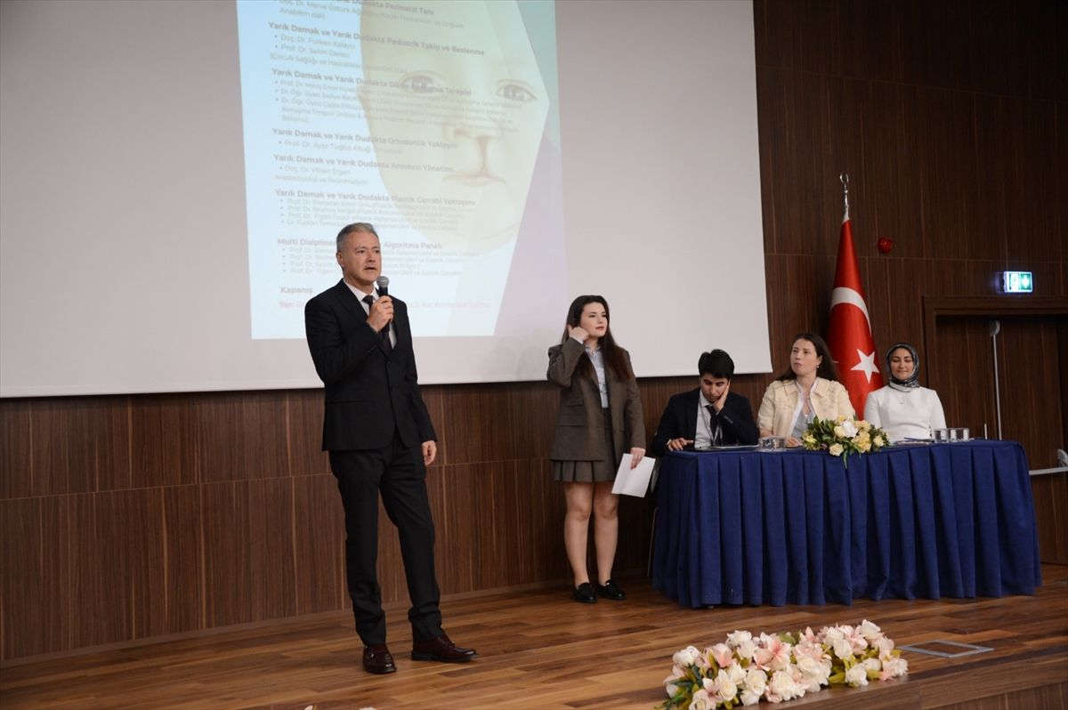 Bilkent Şehir Hastanesinde "Yarık Dudak ve Damak Merkezi Çalıştayı" düzenlendi