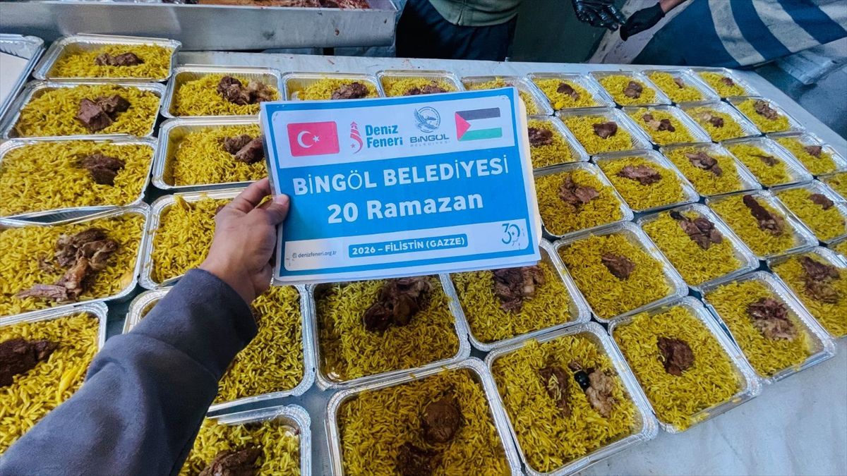 Bingöl Belediyesi Gazze'de her gün 1000 kişiye iftar veriyor