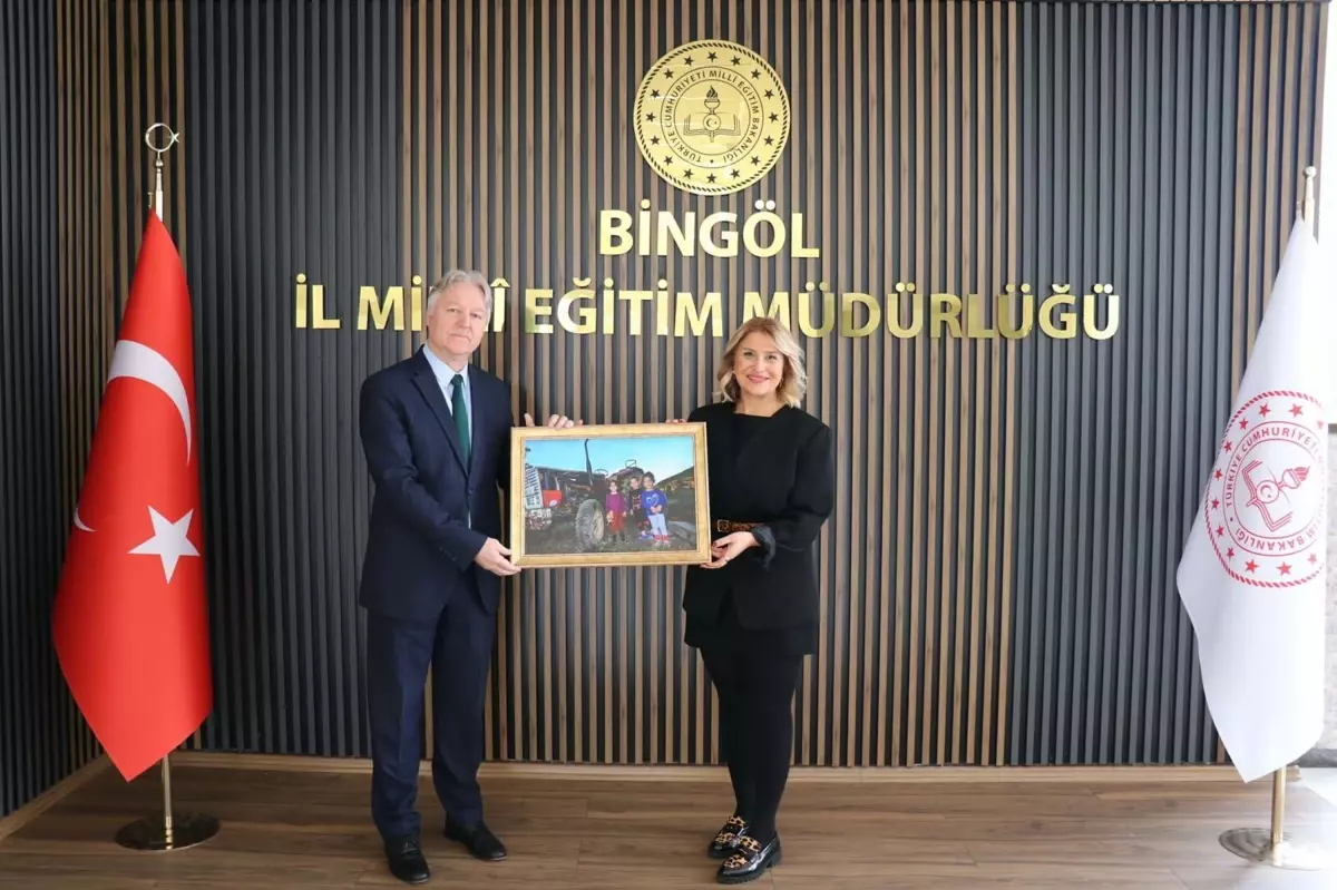 Bingöl'deki Köy Okullarına Destek