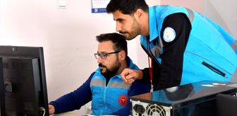 Bitlis Sağlık Müdürü Ergene ile sağlık çalışanları 101 yaşındaki hastayı evinde ziyaret etti