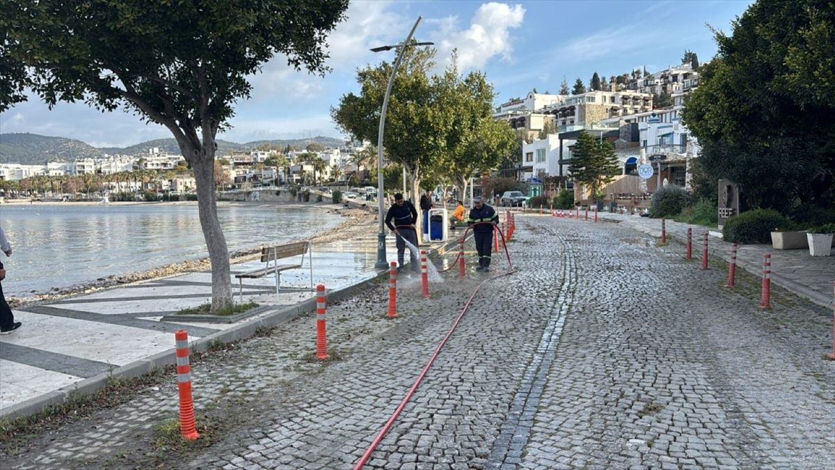 Bodrum Belediyesi plajları yaza hazırlıyor
