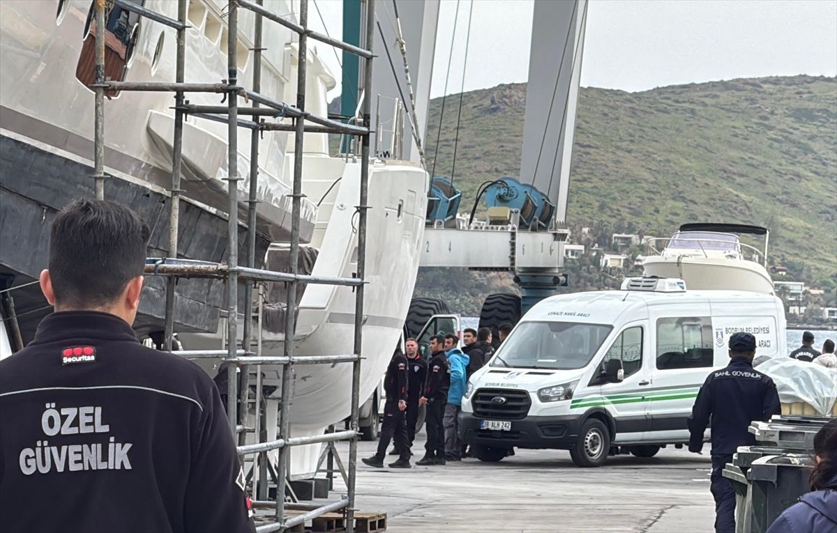 Bodrum'da botun batması sonucu ilk belirlemelere göre 11 kişi öldü