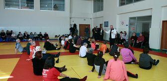 Bolu'da 65 yaş üstü bireylerin denge ve koordinasyonu tai chi ile destekleniyor