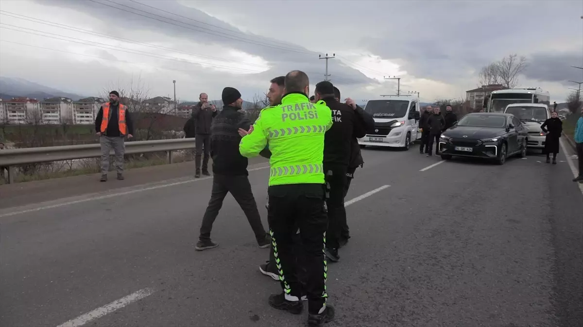 Bolu'da zincirleme trafik kazasında 7 kişi yaralandı
