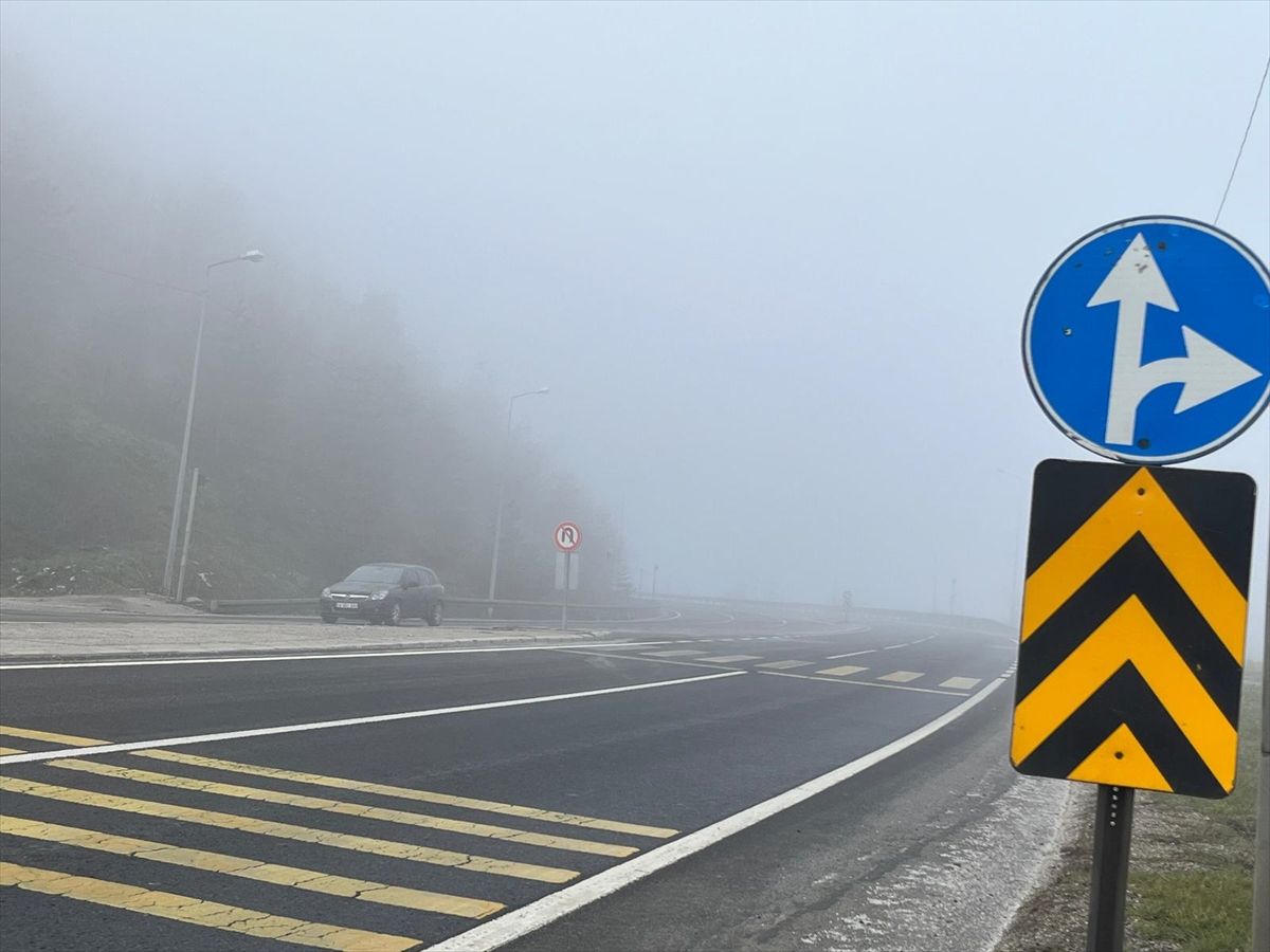 Bolu Dağı'nda sis etkili oldu