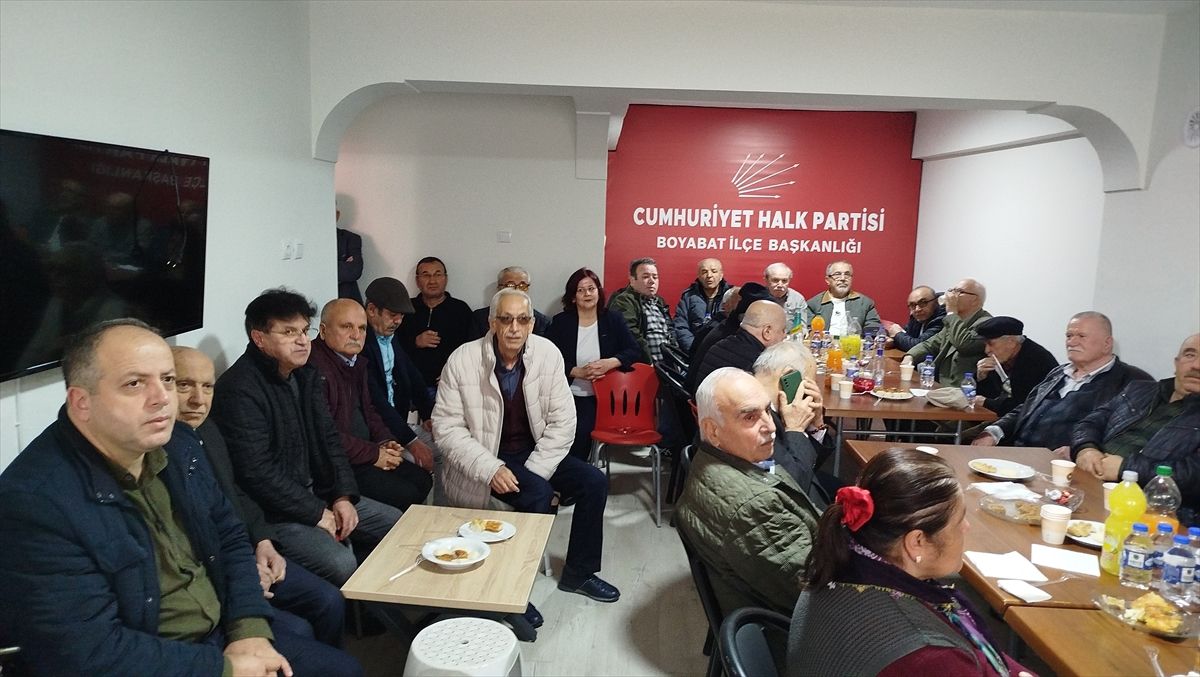 Boyabat'ta CHP İlçe Başkanlığınca bayramlaşma programı düzenlendi